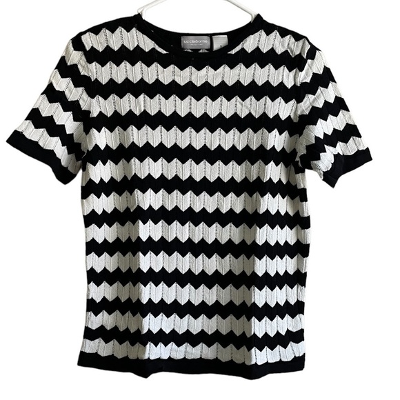 𝅺Liz Claiborne Collection Chevron Stripes Women's Top ~  Size: Small​ - Picture 1 of 8
